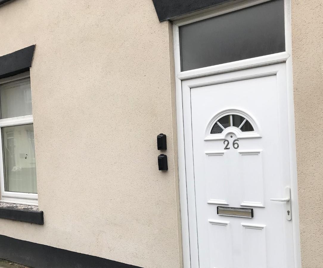 Restful 1-Bedroom Flat In St Helens St Helens  エクステリア 写真